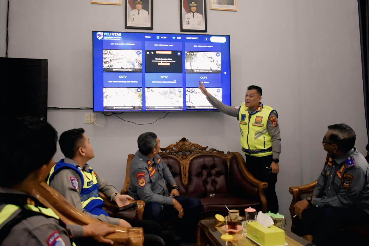 Sat Lantas Polres Pematangsiantar Jalin Sinergi dengan Dishub, Bahas Penertiban Parkir Liar dan Persiapan Operasi Lilin 2026