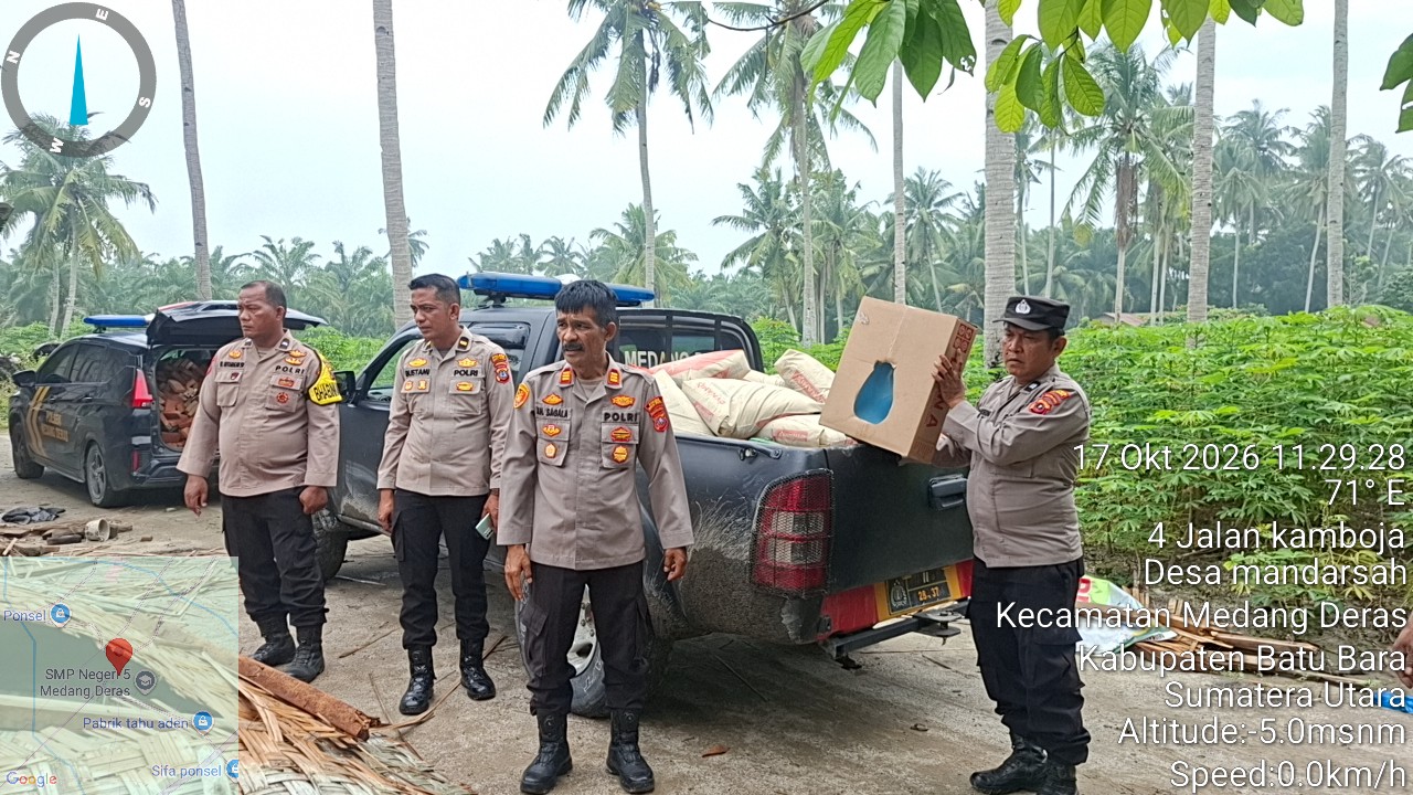 Polsek Medang Deras Salurkan Bantuan Material Bangunan kepada Warga Korban Angin Kencang di Desa Mandarsah