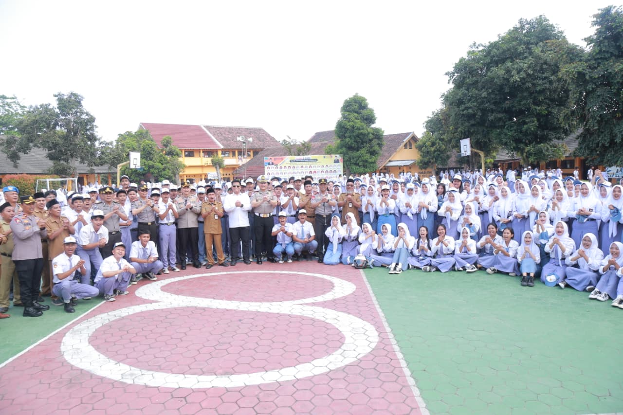 Polisi Masuk Sekolah, Kapolda NTB Tekankan Keselamatan dan Masa Depan Pelajar   