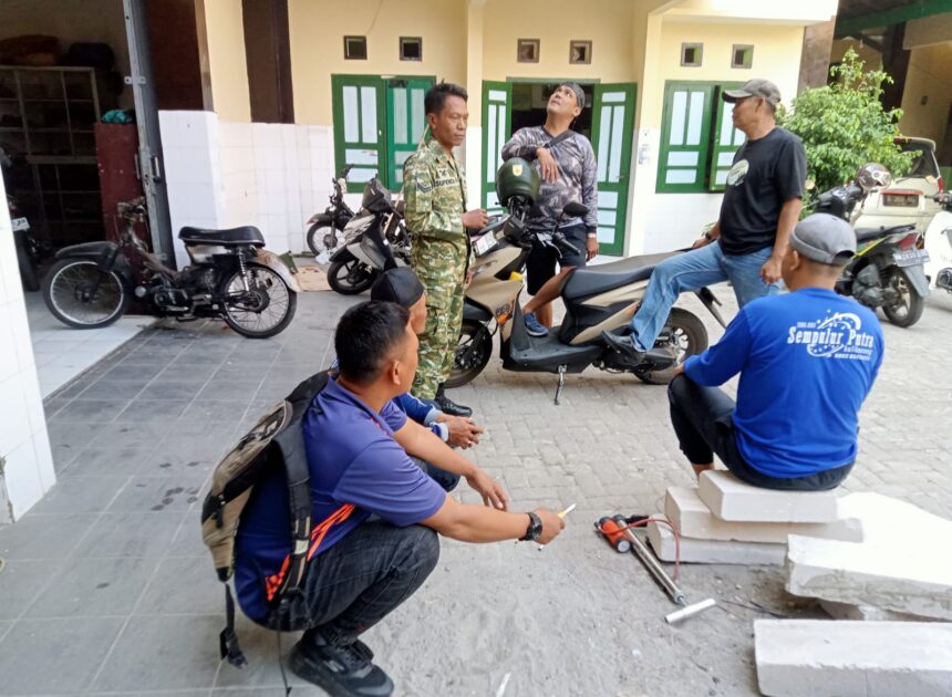 Babinsa Plupuh Ajak Pemuda Sragen Jadi Prajurit TNI AD, Generasi Muda Diajak Siapkan Diri   