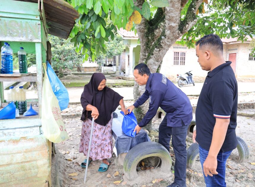 Peringati Hari Jadi ke-75 Humas Polri, Polres Batu Bara Salurkan 10 Paket Sembako kepada Masyarakat