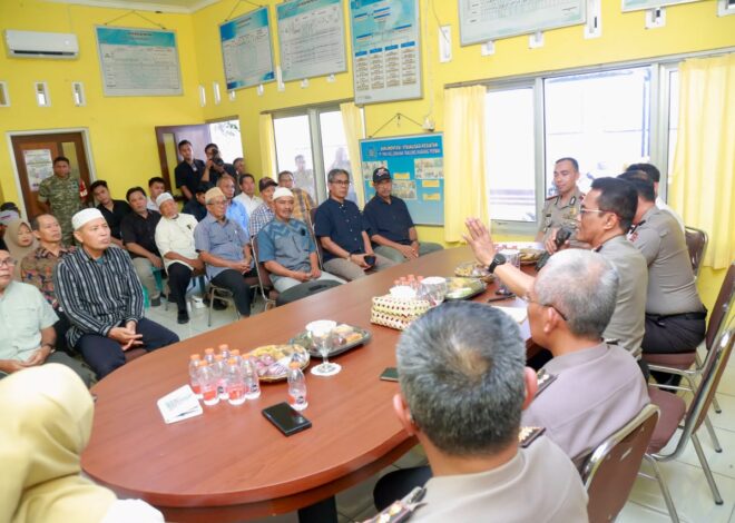 Kapolda NTB Turun Langsung Temui Warga Tanjung Karang Permai, Serap Aspirasi dan Perkuat Kamtibmas   