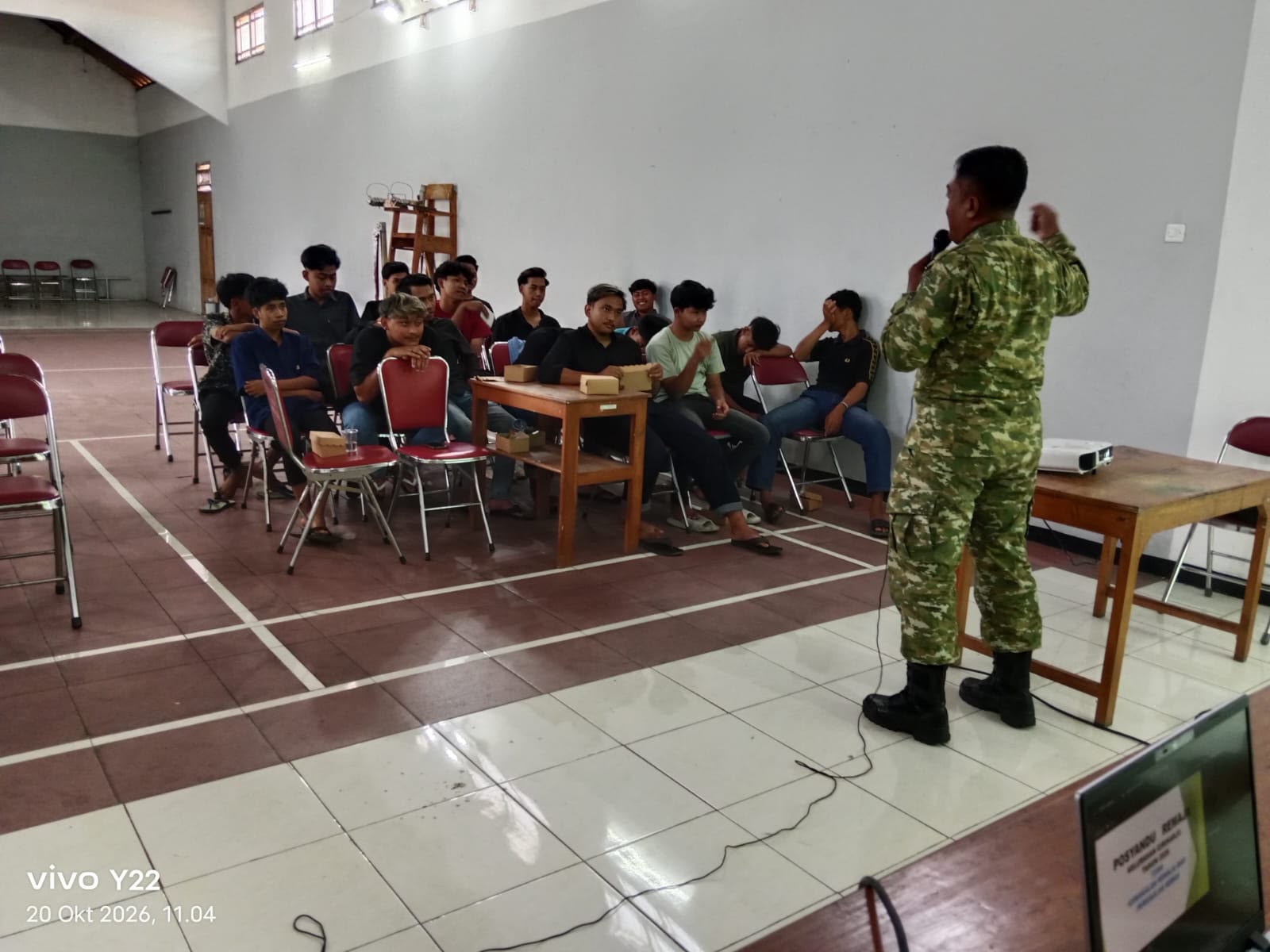 Babinsa Giriharjo Sosialisasikan Bahaya Kenakalan Remaja   