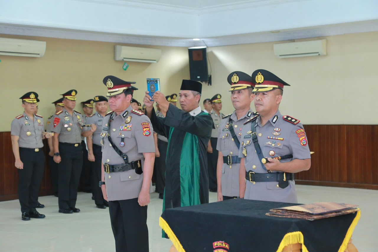 Kapolda NTB Pimpin Sertijab Dirpamobvit dan Kapolres Lombok Utara, Tekankan Makna Pengabdian