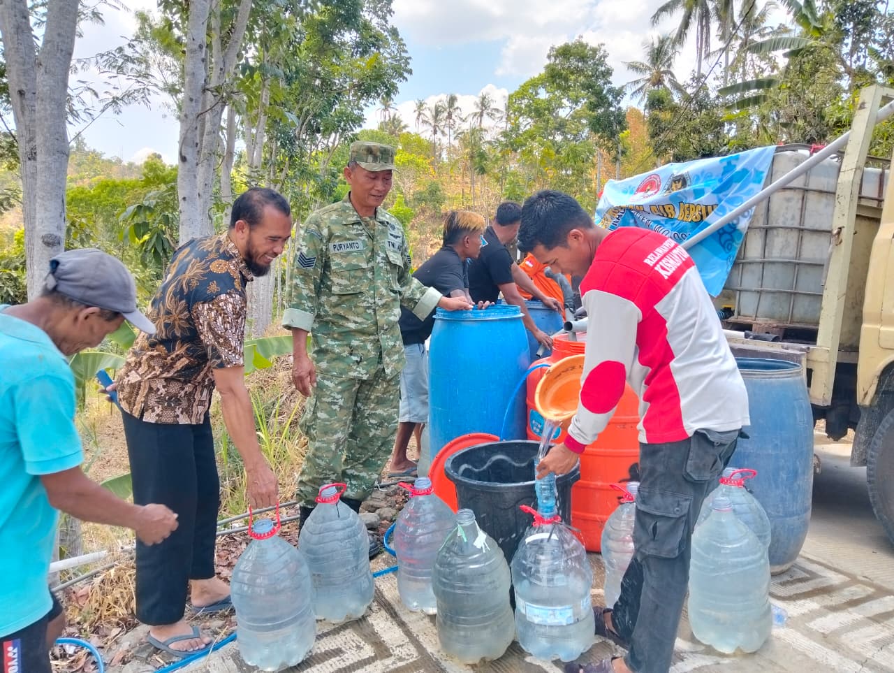 Tanggap Bencana Kekeringan, Kodim 0728/Wonogiri Salurkan Bantuan Air Bersih di Kismantoro