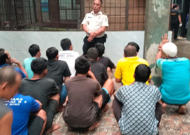 Lapas Labuhan Ruku Gelar Razia Rutin, Pastikan Lingkungan Pemasyarakatan Tetap Aman dan Kondusif   